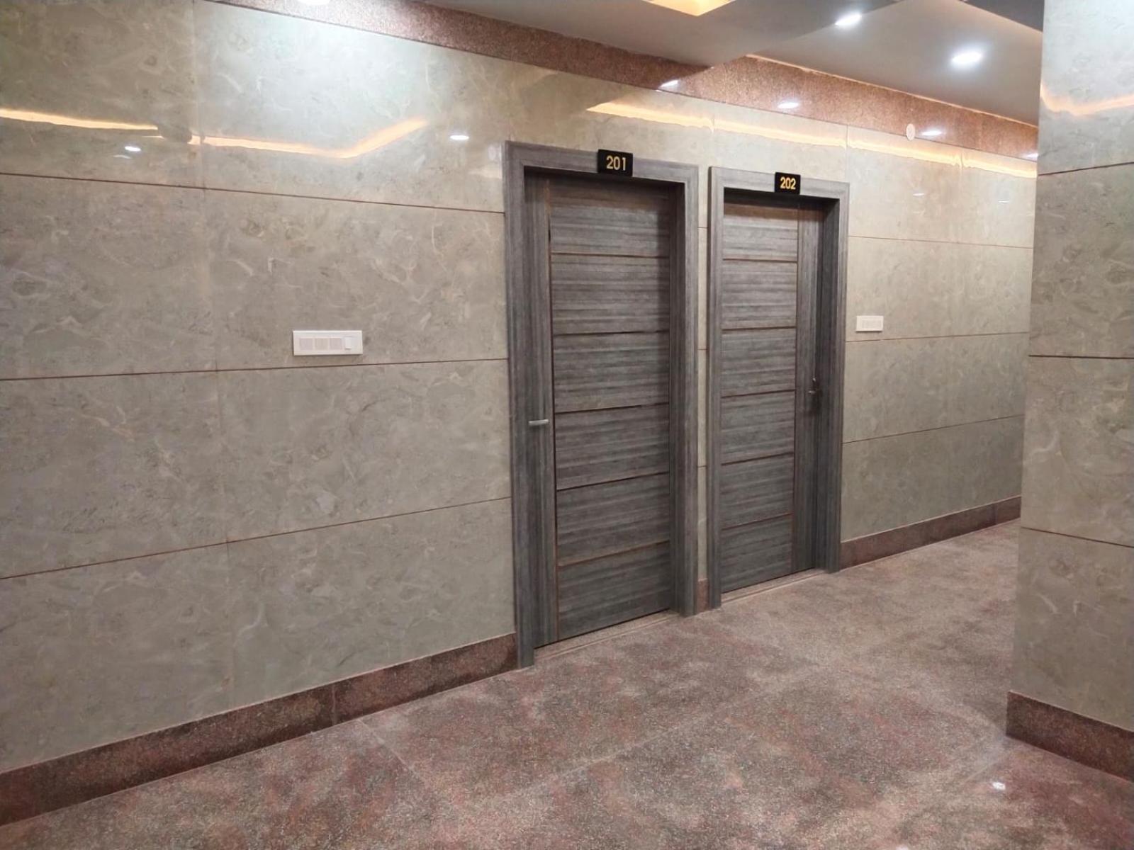 Hotel Utsav Palace Канпур Экстерьер фото